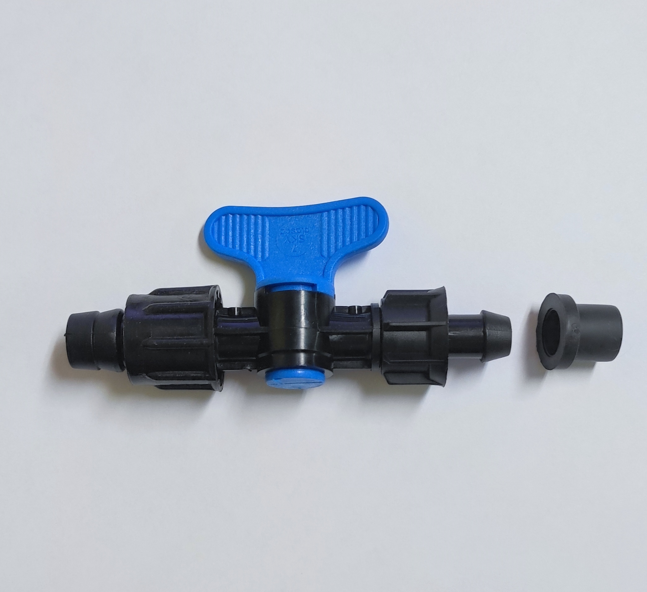 стартовый кран капельный полив 1/2. кран стартовый для шланга 20 мм. стартовый кран для капельного полива с поджимом и уплотнителем. кран 16 для капельного полива китай. кран для капельного полива стартовый с резинкой sl-003.