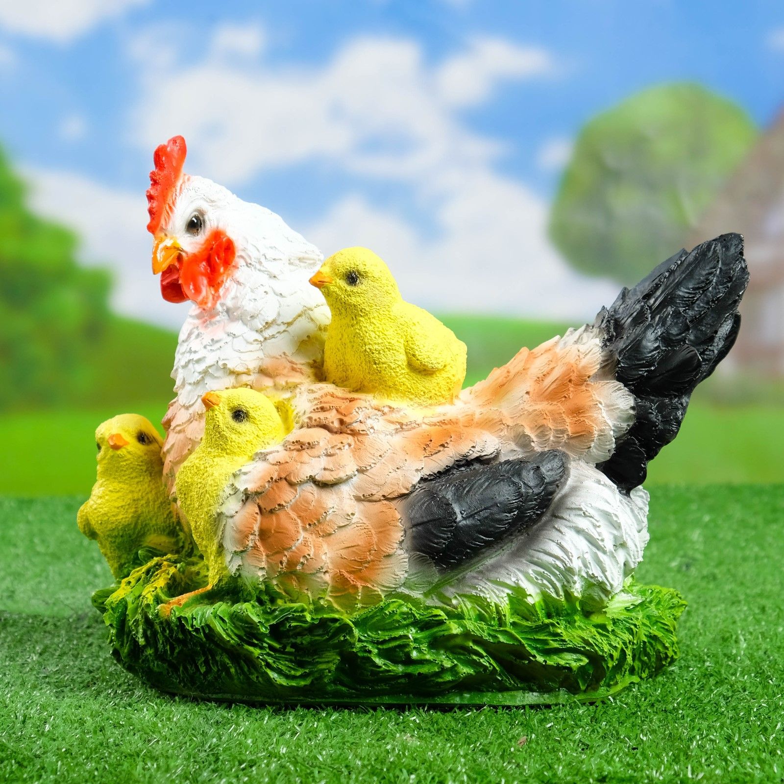 Кура наседка. Садовая фигура курица наседка. Квочка с цыплятами. Наседка с цыплятами. Курица наседка с цыплятами.