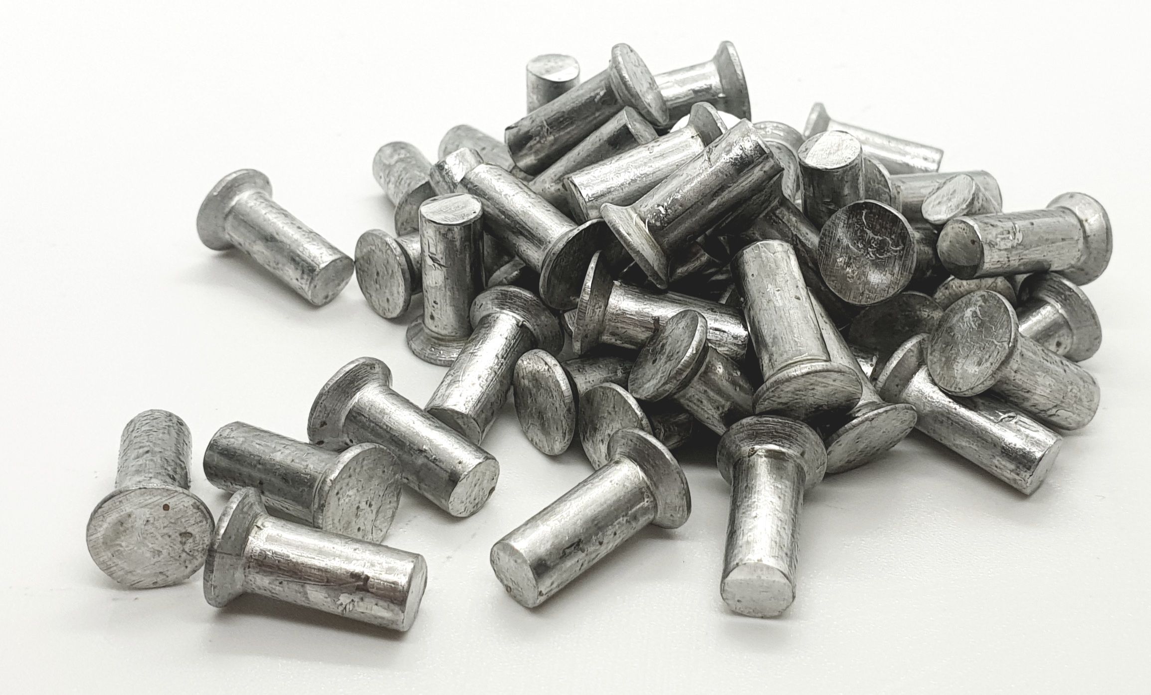 Заклепка потайная под молоток. 3x19. Din 661 заклепка с потайной головкой. Заклепка потайная под молоток. Заклепка под молоток потай din 661 6х9.