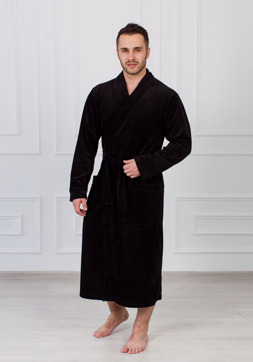 Мужские халаты купить вайлдберриз. Велюровый халат мужской. Чёрный халат мужской. Велюровый махровый халат мужской.