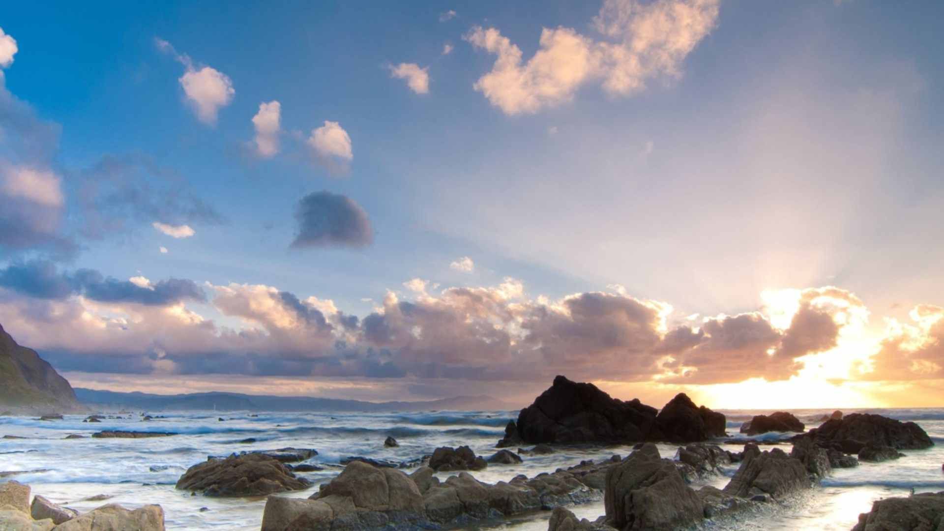 Море ками. Фото пейзаж море выдержка. Каменистый берег в сочи чёрное море. Берег моря. Побережье камни.