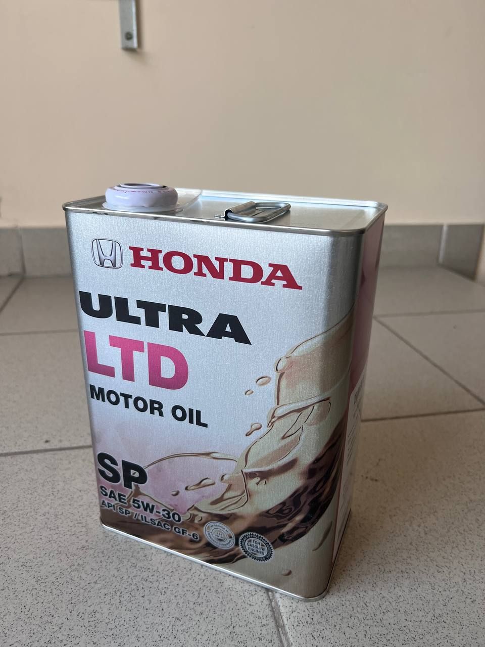 Моторное масло honda ultra. Honda Ultra Ltd 5w30 SP. Honda 0822899974. Масло Honda Ltd SP 5w-30 20л. Honda Ultra Ltd 5w30 API SP/gf-6 1л.