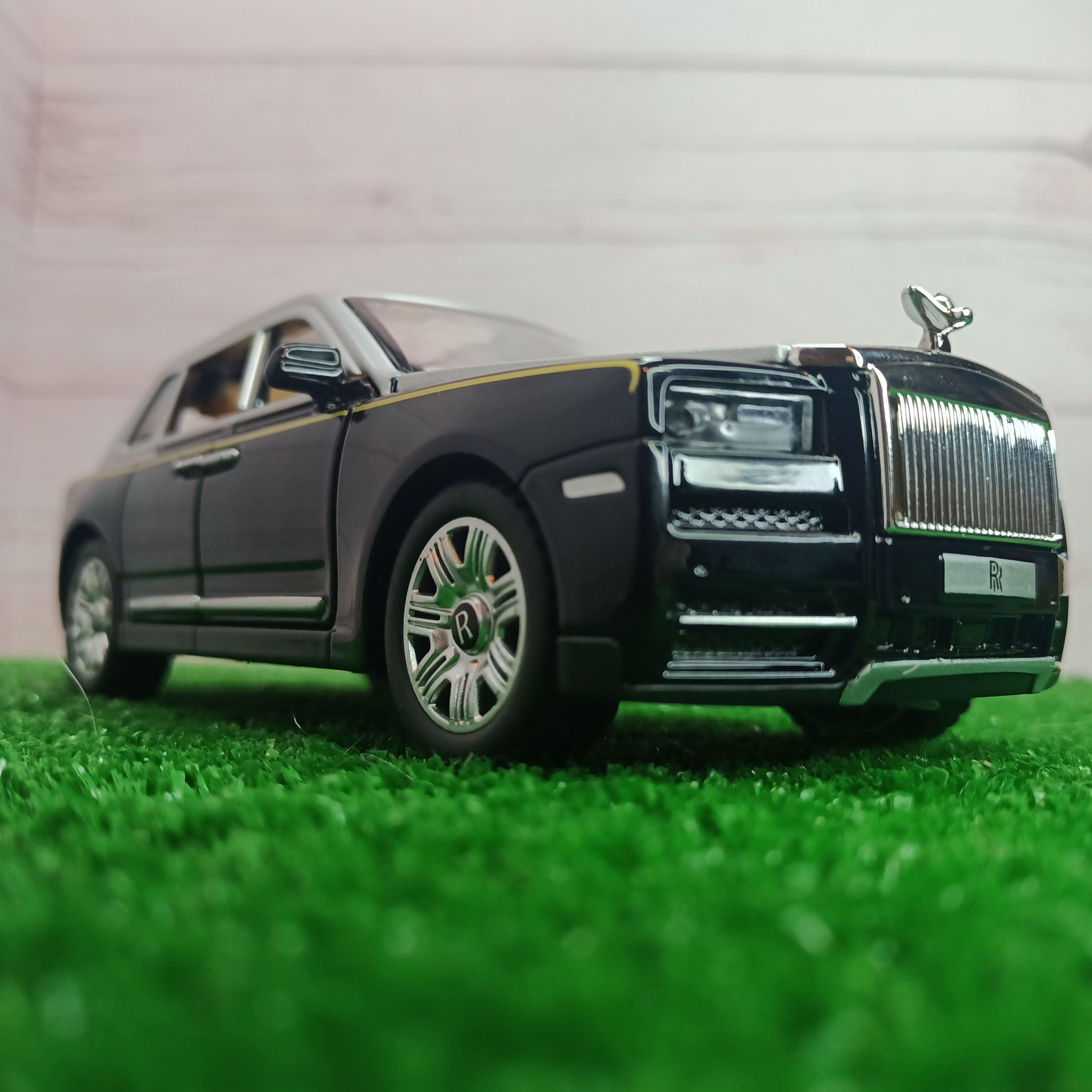 Rolls Royce Phantom 2107