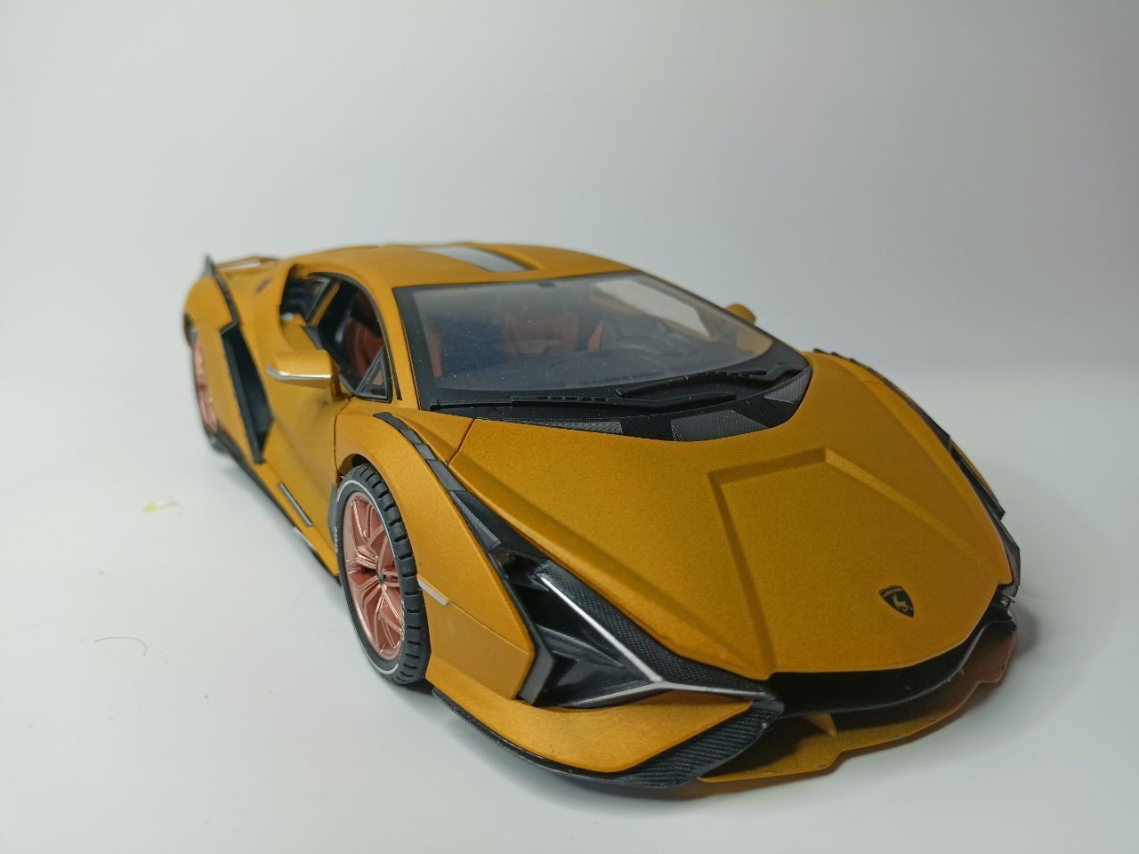 Lamborghini Sian Gold