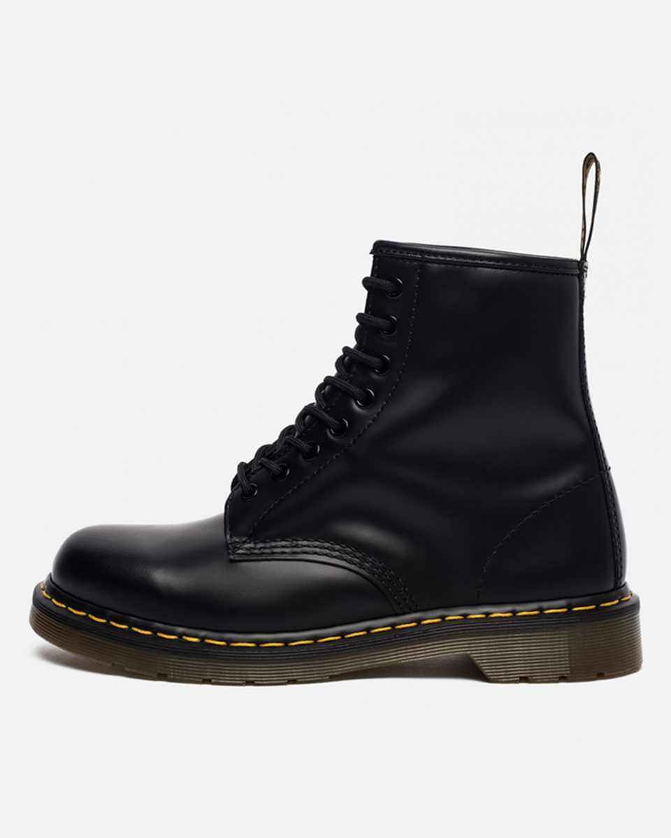 Dr martens clearance hardlife vs smooth