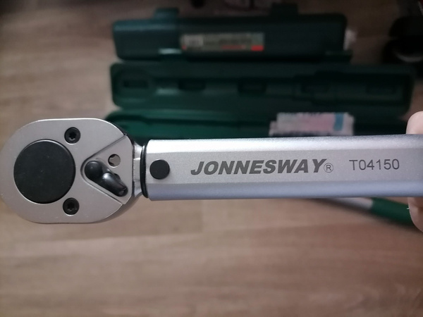 Ключ динамометрический Jonnesway T04150, 1/2"DR, диапазон: 42-210 Нм ...