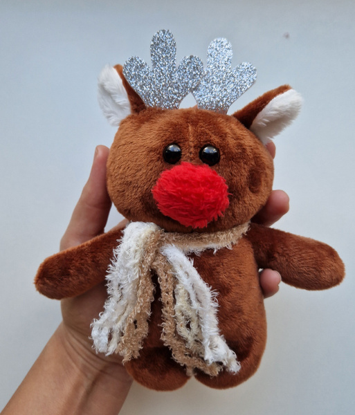 Новогодний Олень. Мягкая игрушка прикольный олень с красным носом ...