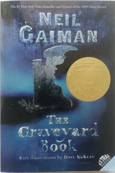 Обложка книги The Graveyard Book, Gaiman Neil