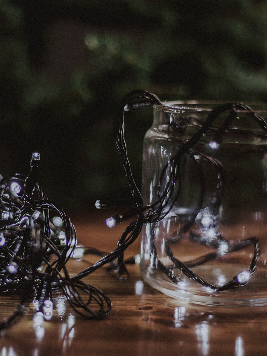 Гирлянда TWINKLE Диод темный провод 100 ламп 10 метров белая - купить ...