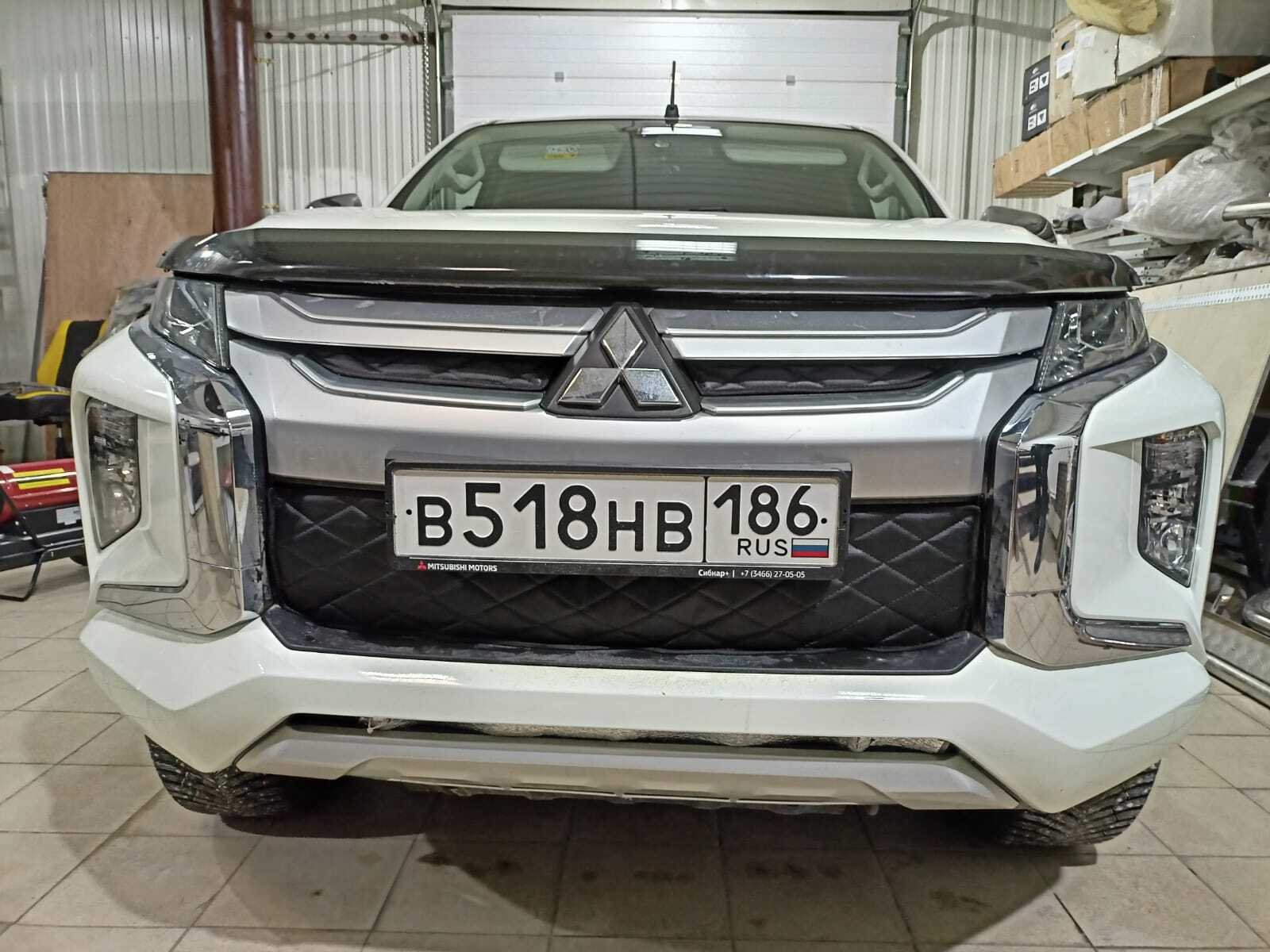 Утеплитель радиатора для Mitsubishi L200 МИТСУБИСИ Л200 (2018-н.в. )