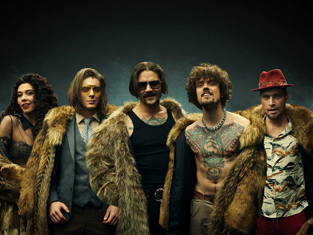 Состав группы зе хаттерс. Зе хэтткрс. Группа хаттерс. Зе хеттерс. Группа хэттерс участники.