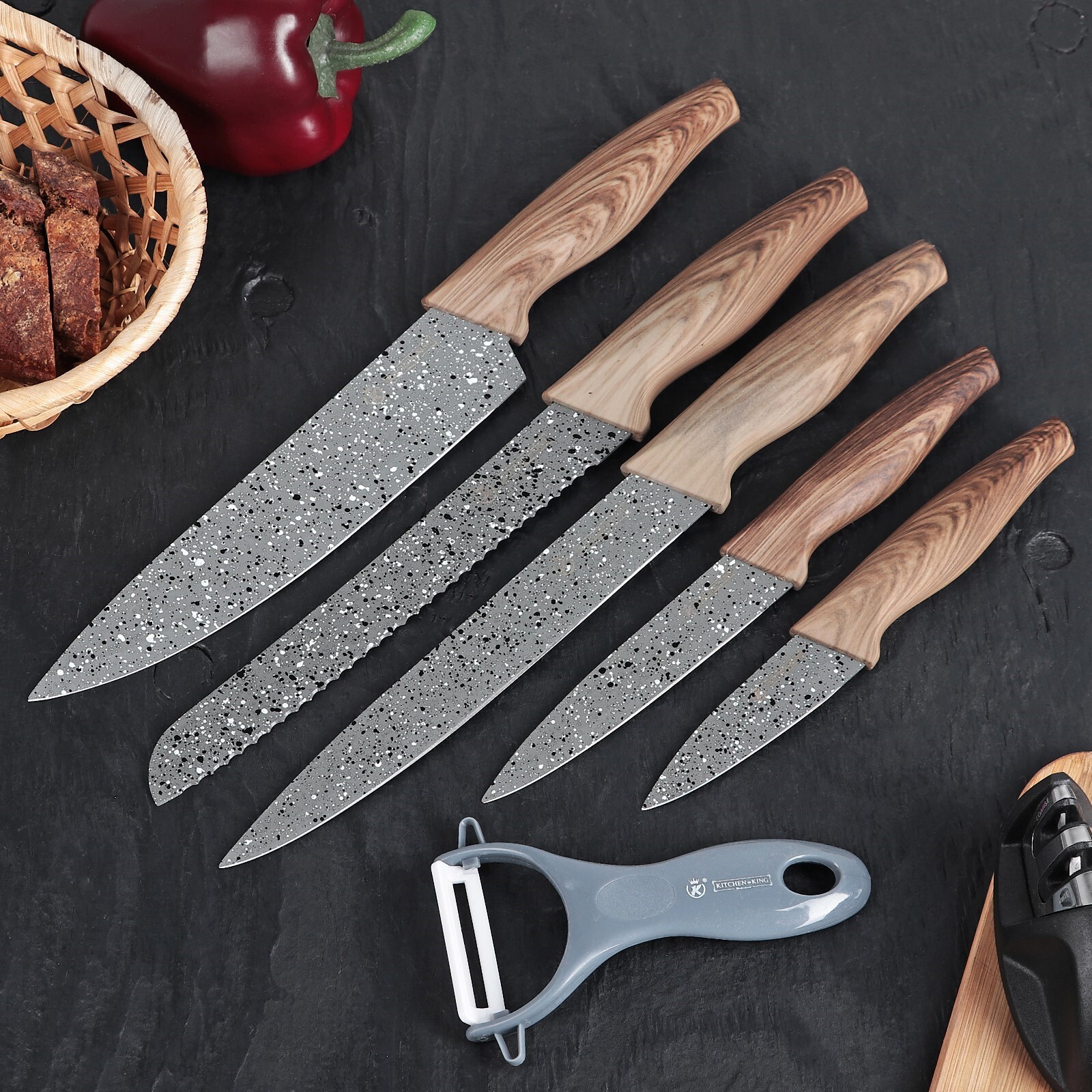 мраморный нож. два ножа на коробке из манен мраморная коробке нож. ножи не кухонные а для обороны купить. набор ножей мраморный. мраморный нож.