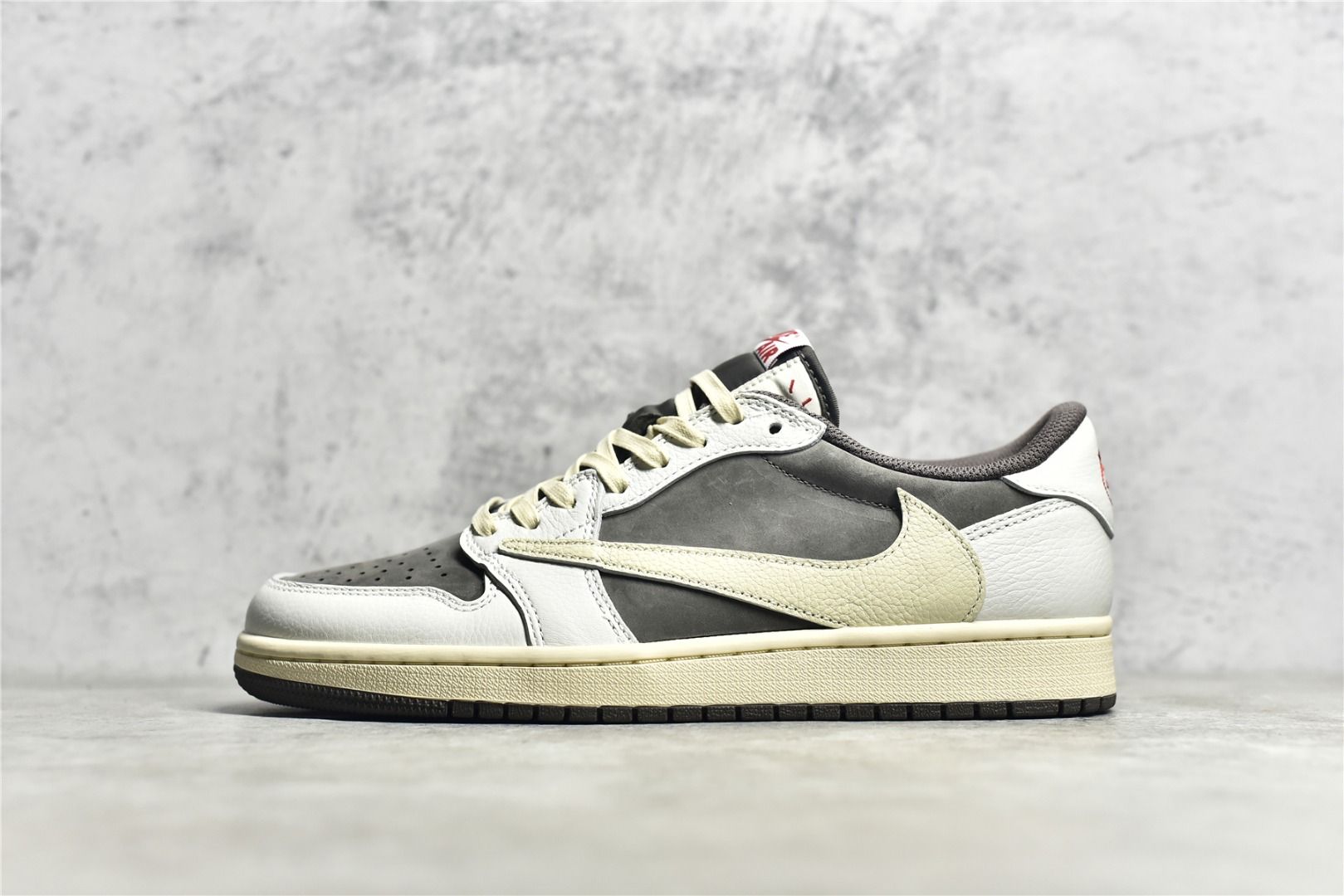 Travis Scott x Air Jordan 1 Low Reverse Mocha