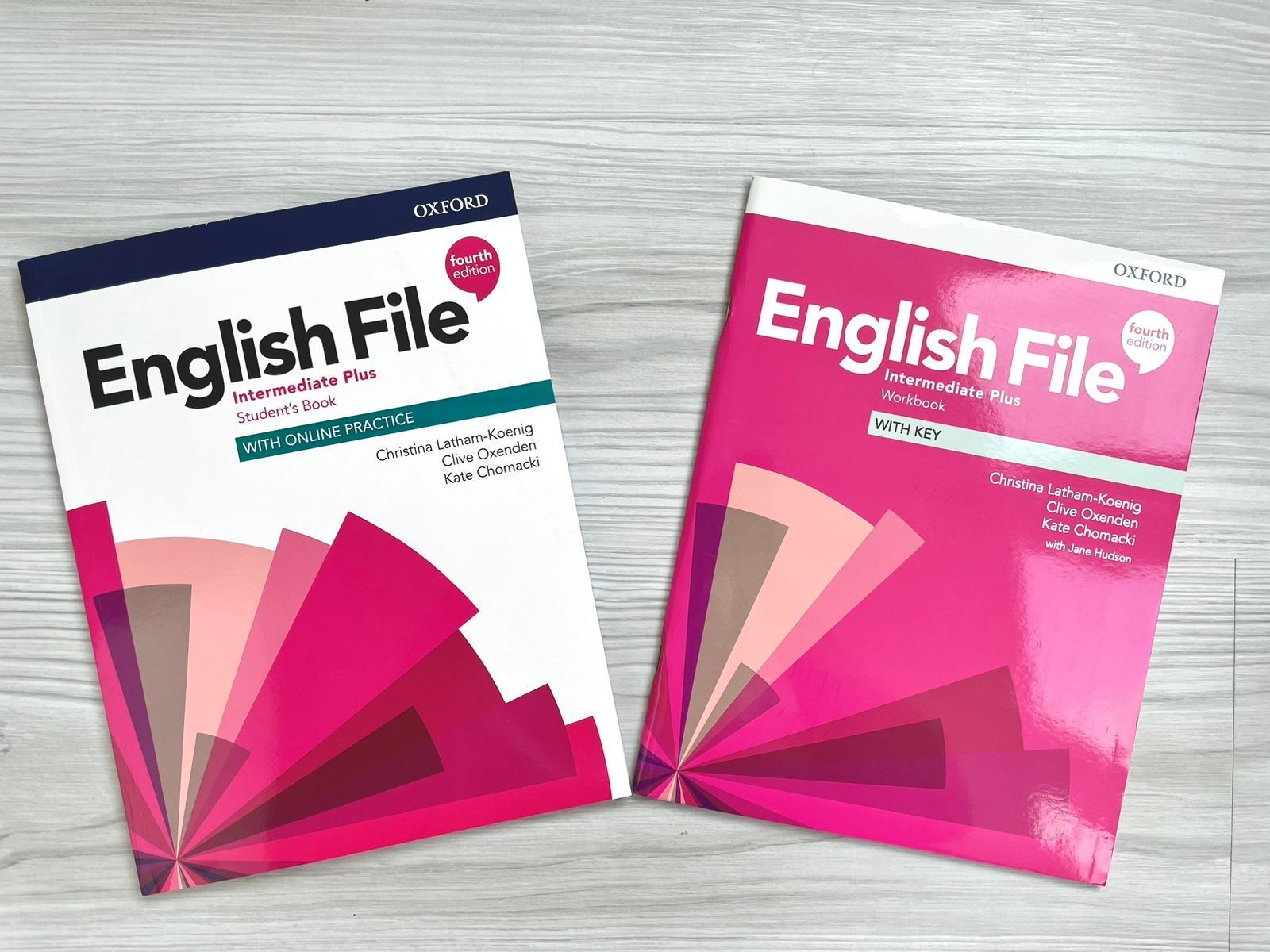 Инглиш файл интермедиат. Intermediate Plus. Учебники Intermediate Plus. English file fourth Edition. English file Intermediate Plus.