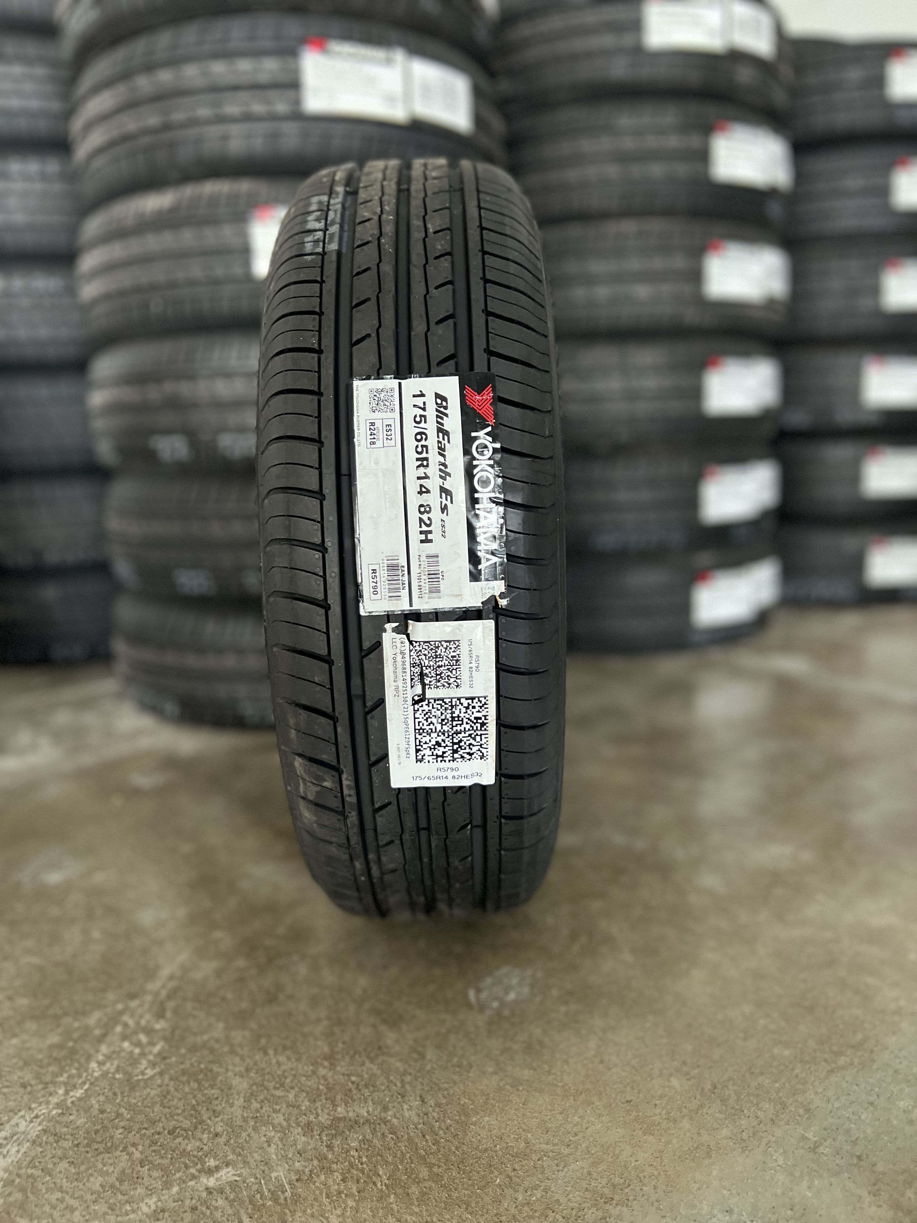 Yokohama 175 65 r14 отзывы. Yokohama BLUEARTH es32 175/65 r14. Yokohama a.Drive aa01. Автомобильная шина Yokohama a.Drive aa01 165/70 r14 81t летняя. Ёкохама Bluetooth 185 65 15 чья фирма это резина.