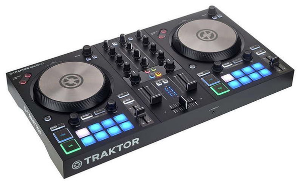 Двухканальная диджейская система Native Instruments Traktor Kontrol S2 ...