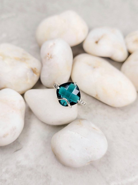 Кольцо с крупным зеленым камнем серебро 925 проба - купить с доставкой ...