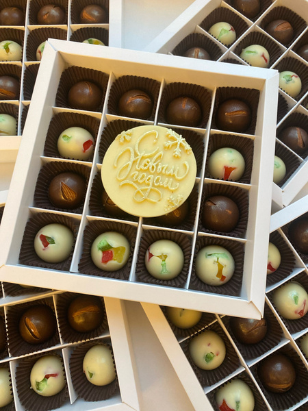 Шоколадные конфеты ручной работы с медалью, BS CHOCOLATE, 16 шт ...