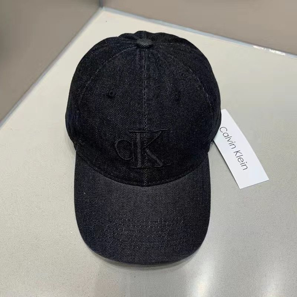 Бейсболка Calvin Klein - купить с доставкой по выгодным ценам в ...