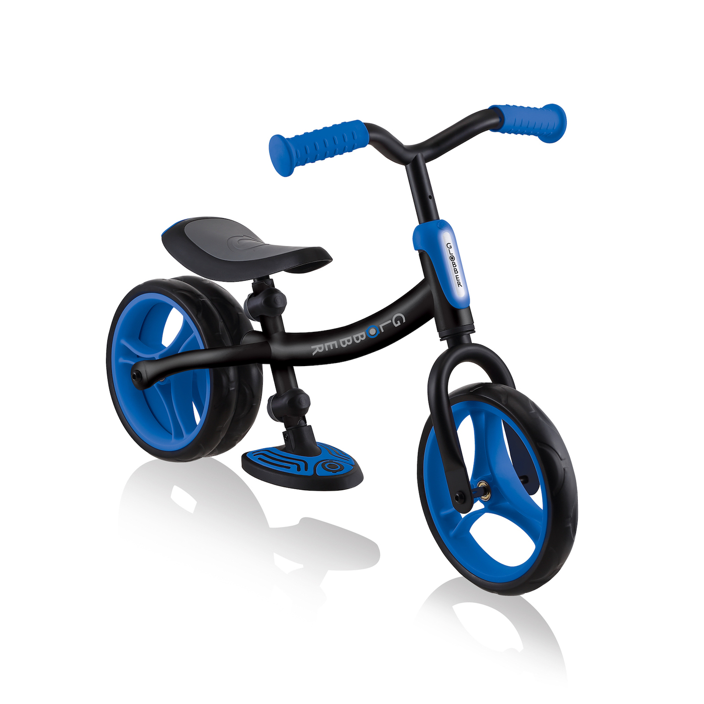 Беговел GLOBBER GO BIKE DUO с двойным колесом черно-синий — купить в ...