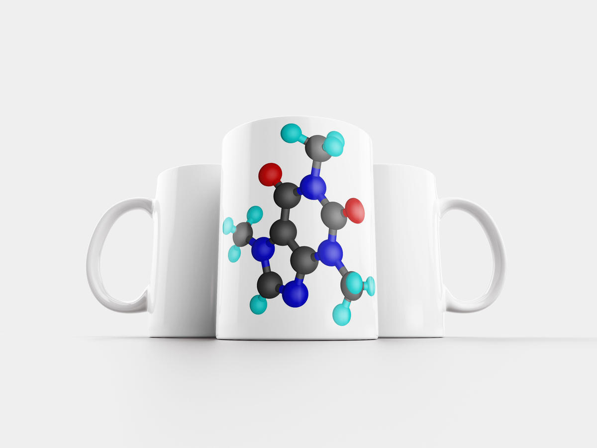 Кружка кофе кофеин. Кружка с формулой кофеина. Молекула кофе. Необычные кружки для кофе молекула. Молекула кофе картинка.