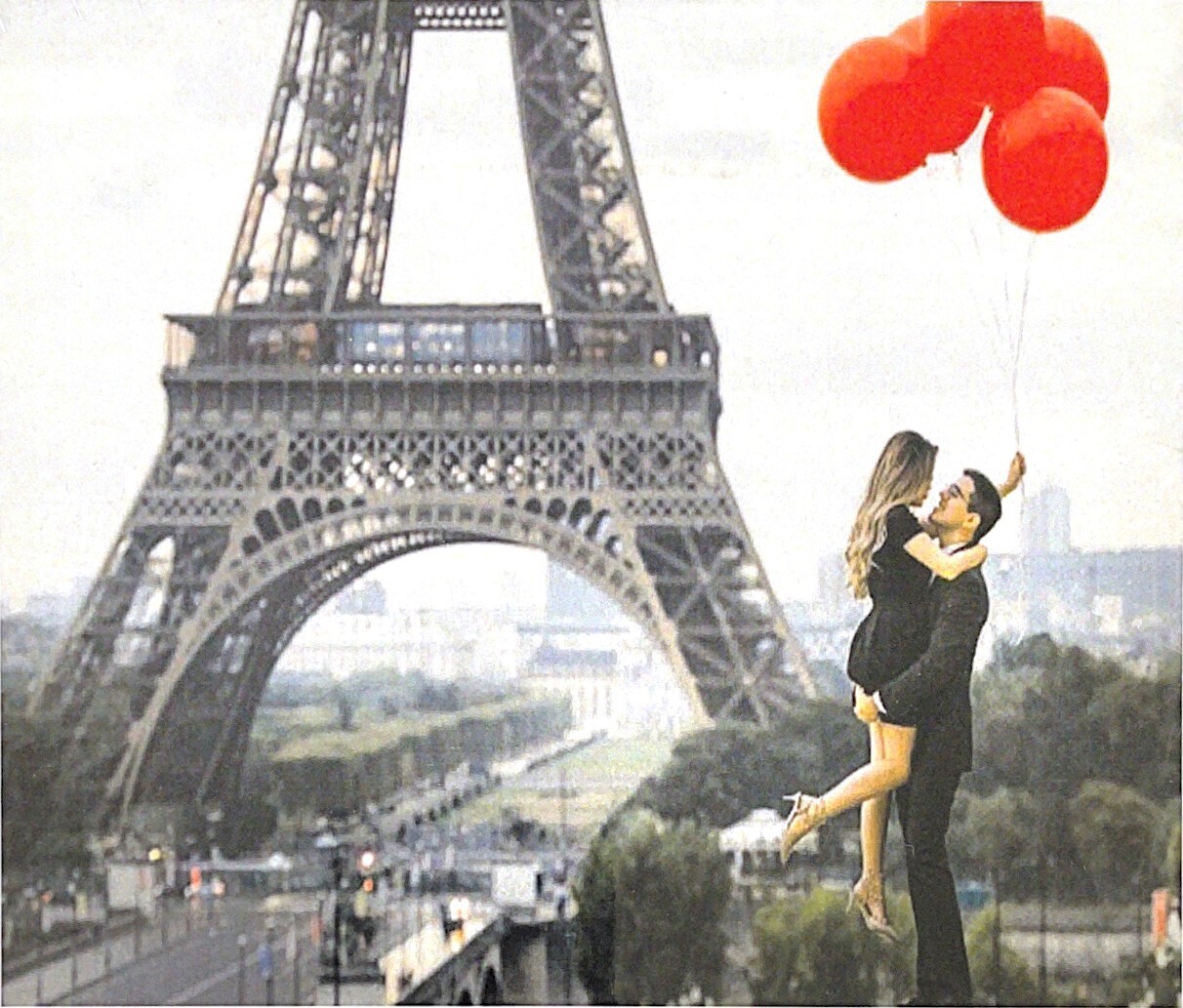 Париж шарики