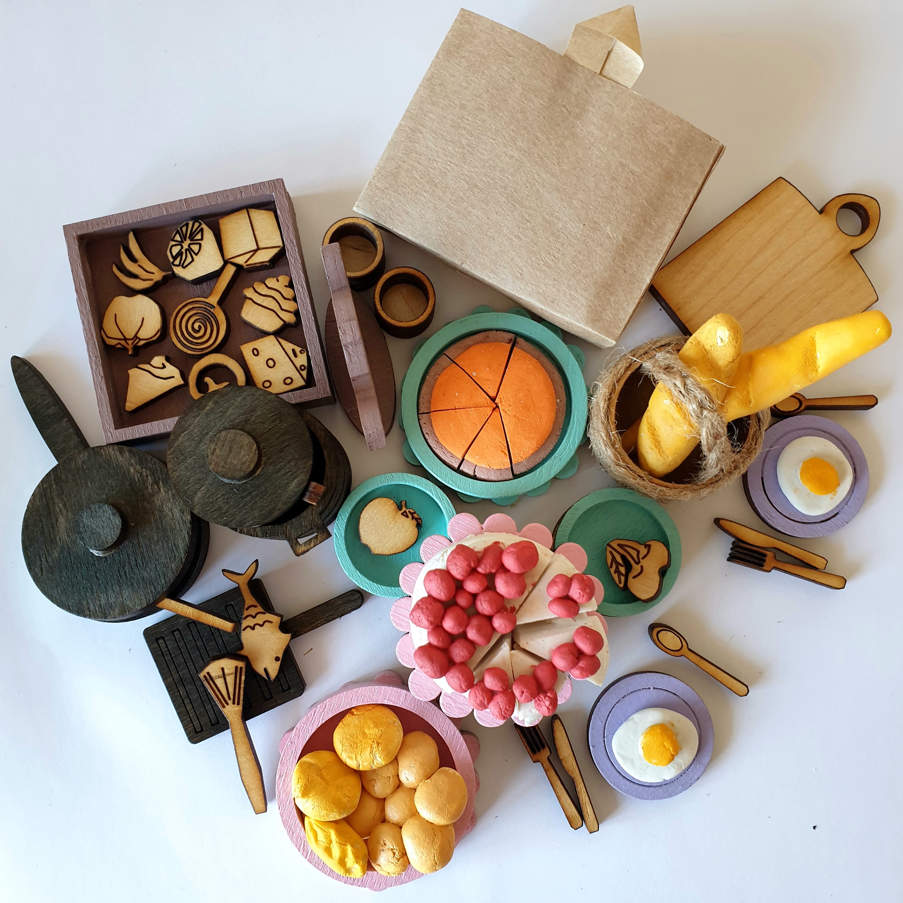 Лепка посуда для кукол