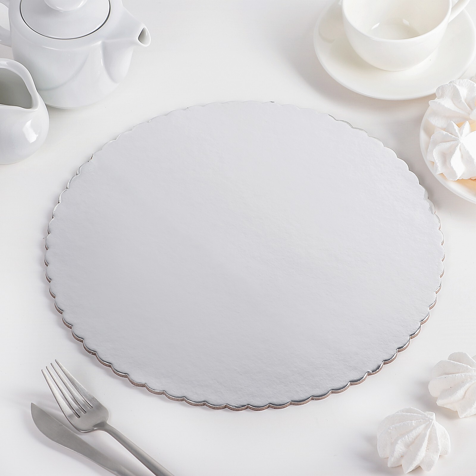 Подложка d40. Золото/жемчуг люкс 3,2 мм. Подложка усиленная 3,2 мм 24 см золото/жемчуг. Подложка под торт. 5мм 10шт/упак.