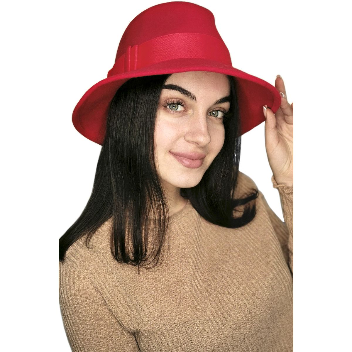 Шляпа с прямыми полями женская. Шляпа женская фетровая с полями. Фетровая шляпа модели. Шляпа шерстяная Снежная Королева. Light hat