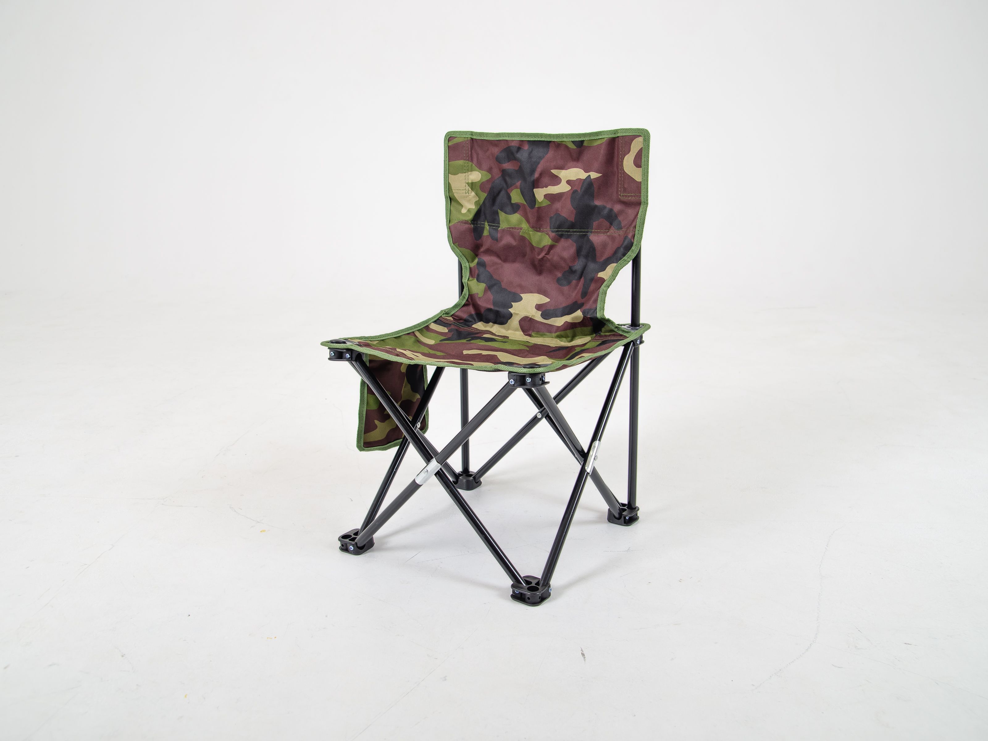 Складной металлический стул походный