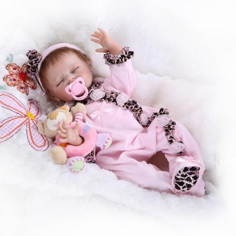 Сон куклы игрушки. Игрушечная новорожденная кукла реборн. NPK кукла реборн. Реалистичные игрушки девочки. Куклы реборн взрослые.