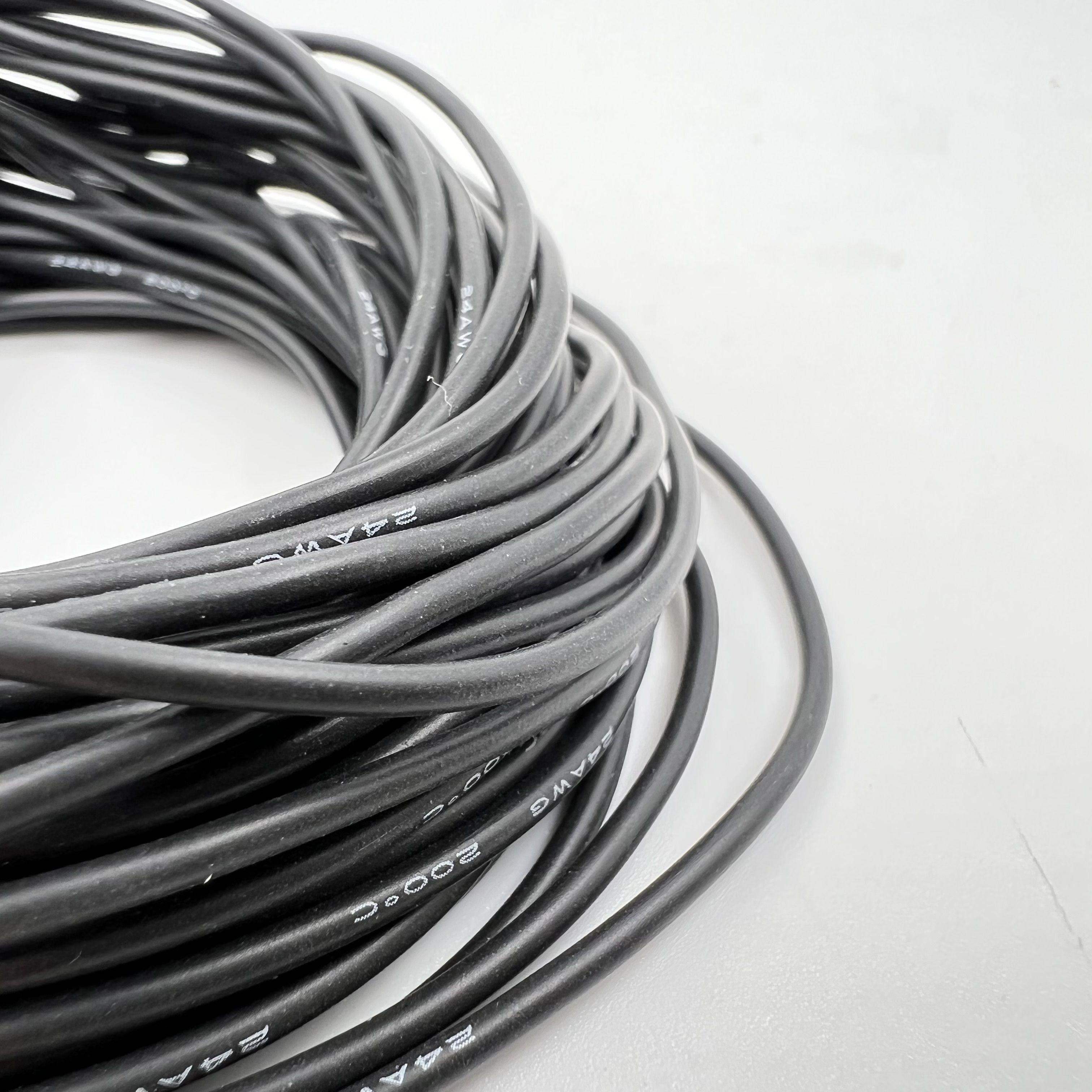 Кабель кремнийорганическая изоляция. Провод 30 AWG. Кабель 2х0,75 (ul3135).