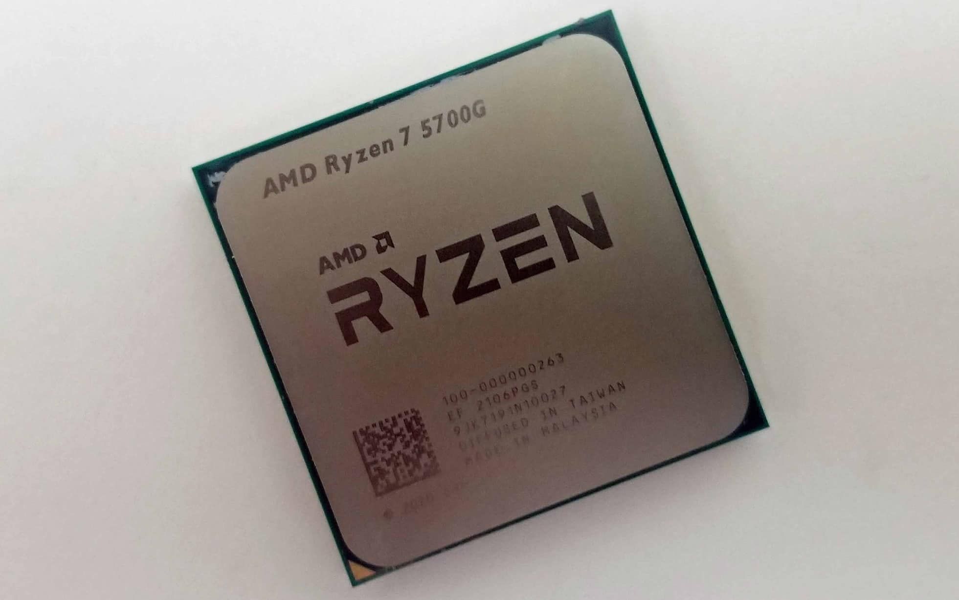 Amd ryzen graphics 7. Ryzen 7 5700g. Процессор Ryzen 7 5700g. AMD Ryzen 7 5700g (Box). Процессор AMD Ryzen 7 5700g упаковка.