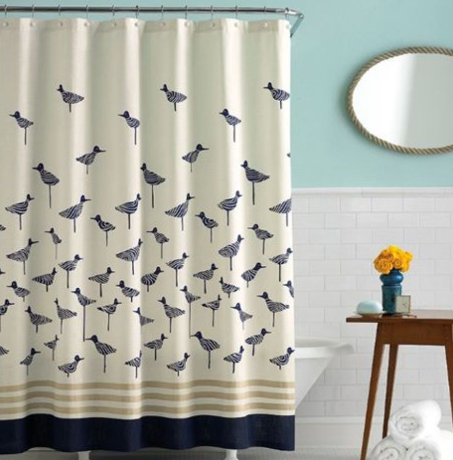 Шторки для ванны тканевые купить. Shower Curtain шторы. Шторы в ванную комнату тканевые. Тканевая штора в ванную. Штора для ванной однотонная.