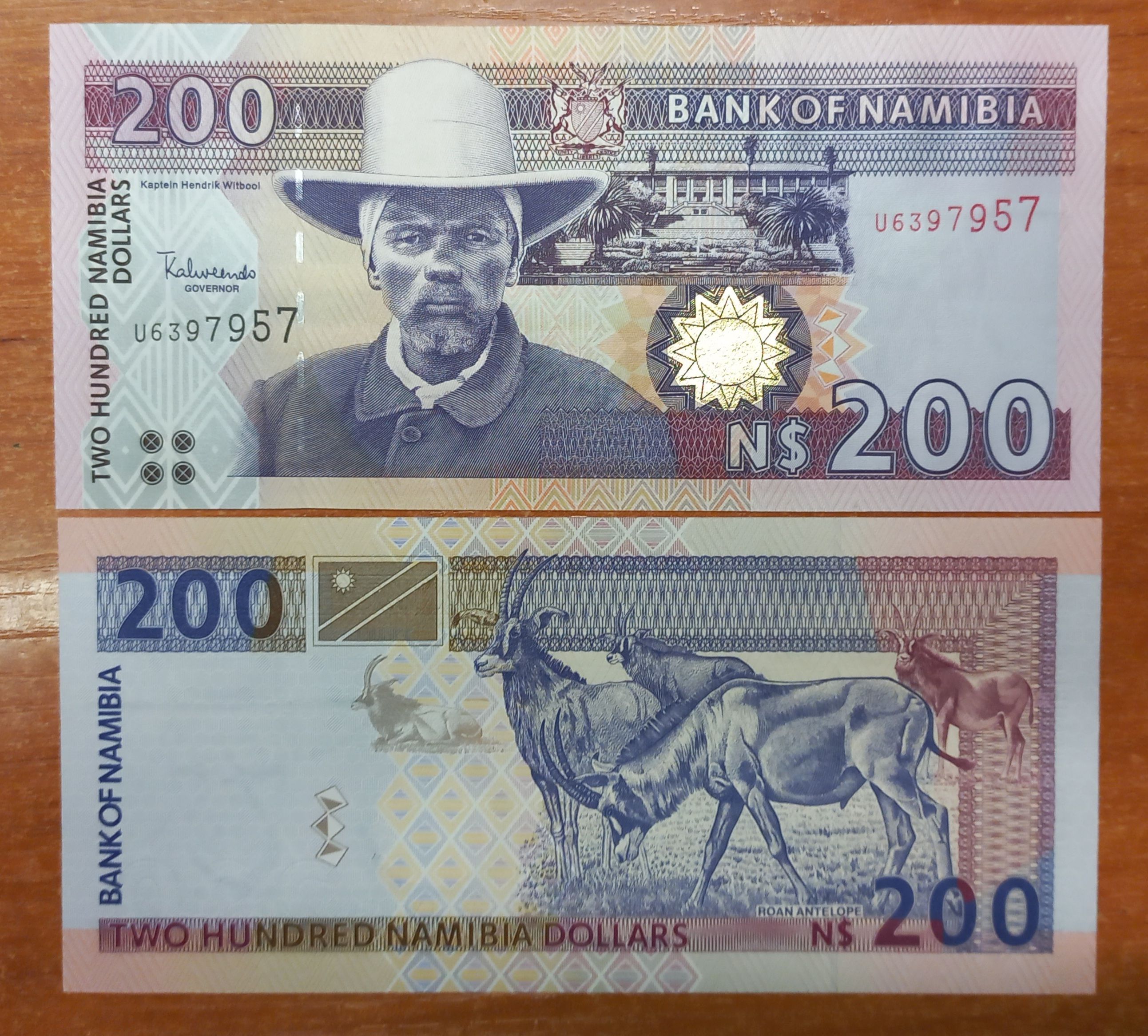 Купюры 1996. 200 Долларов. 200 Долларов фото. Доллар 1996 в Турции. Доллары до 1996 года.