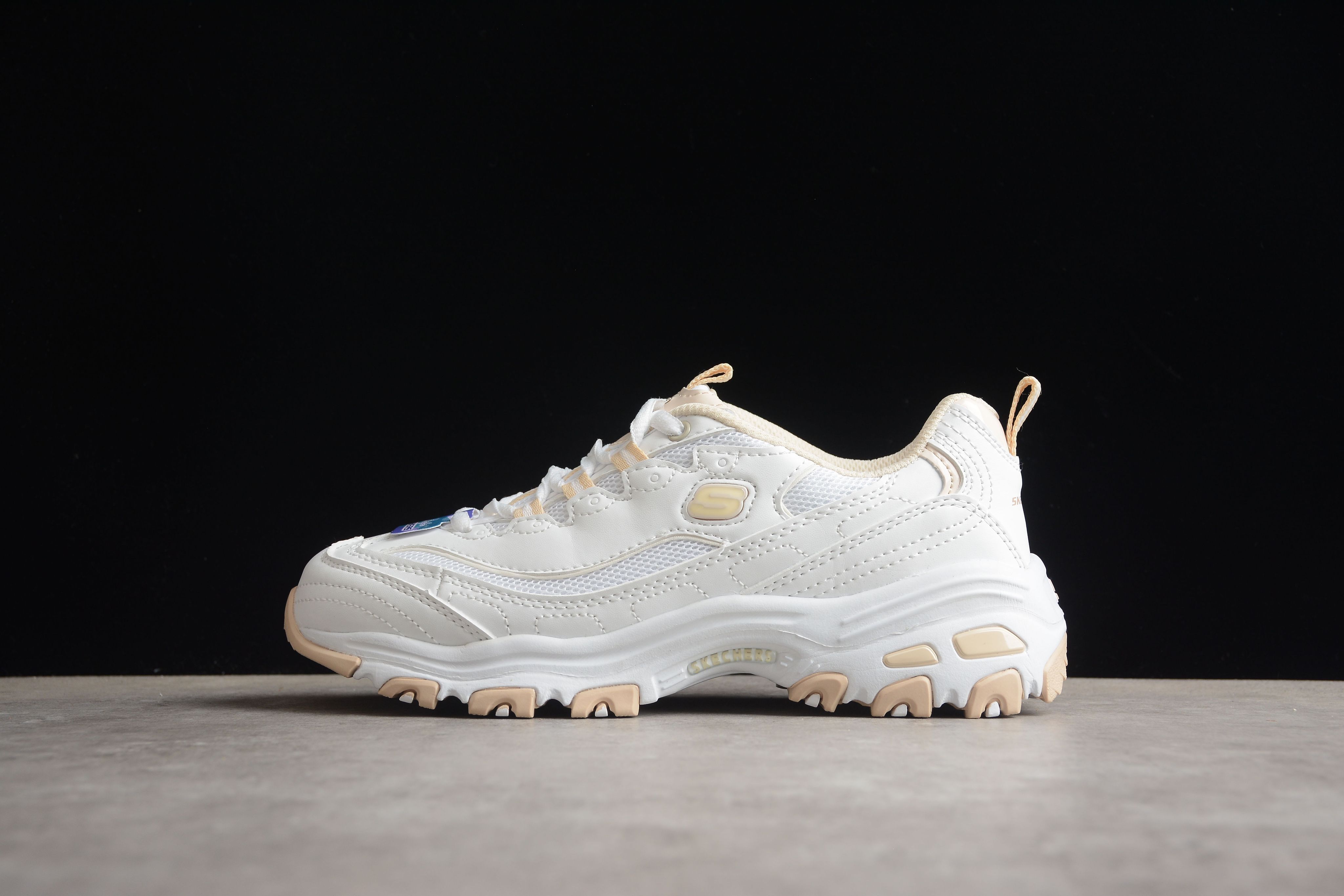 White and hot sale gold skechers