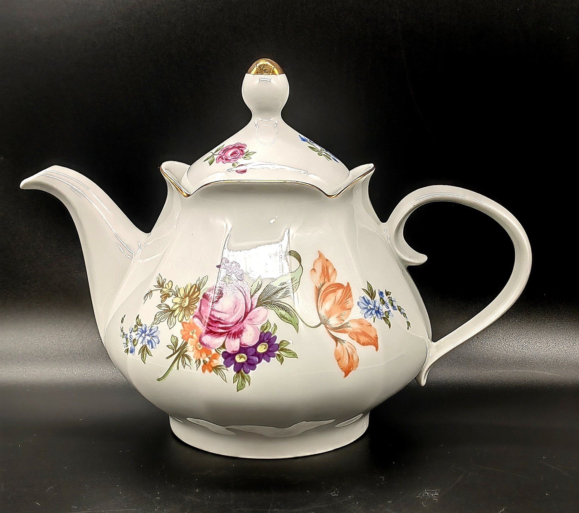 Henneberg 1777. Henneberg Porzellan 1777 сервиз бабочки. Henneberg Porzellan JLMENAU сервиз бабочки. Клейма фарфора ГДР JLMENAU 1921