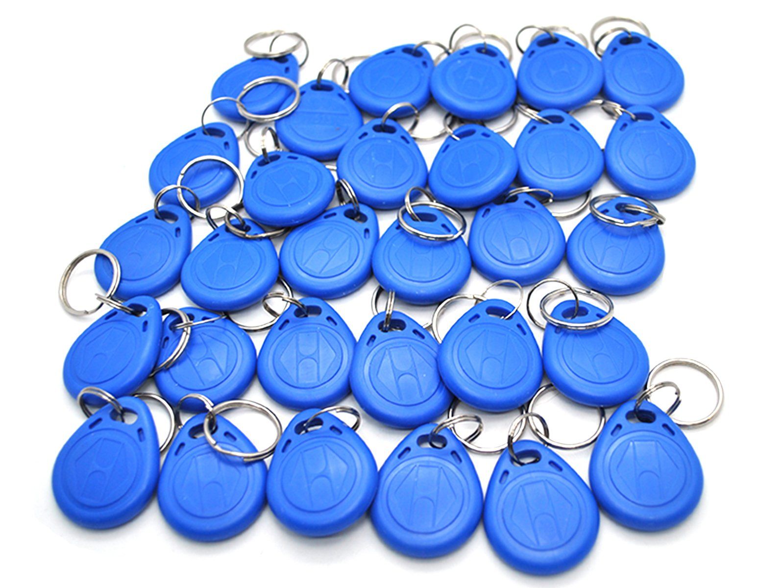 Набор брелоки половинки сердца. Брелок em-marine (синий). Набор "брелок". Набор кружка и брелок. Набор брелков.