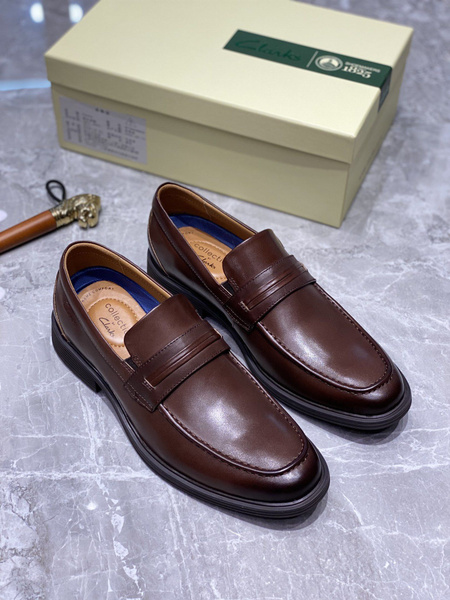 Кроссовки Clarks - купить с доставкой по выгодным ценам в интернет ...