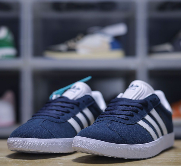 Кеды Gazelle adidas сохры