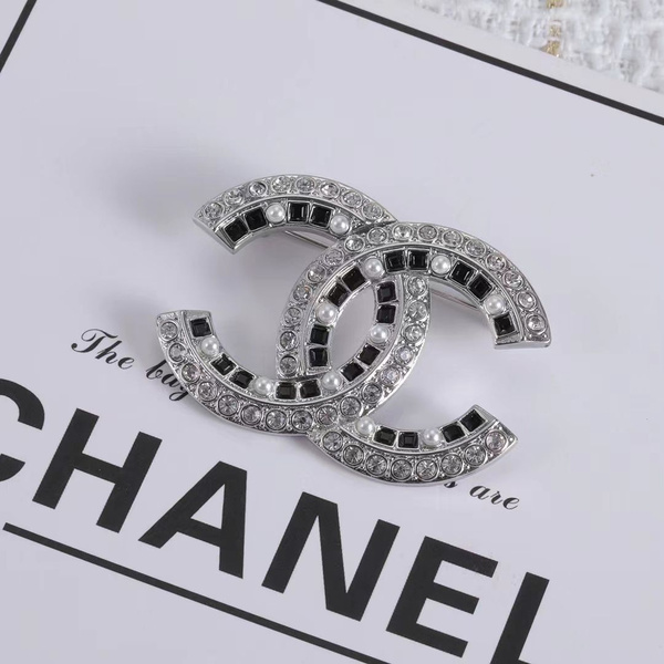 Chanel Брошь - купить с доставкой по выгодным ценам в интернет-магазине ...