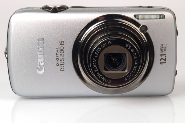 Компактный фотоаппарат Canon Digital IXUS 200 IS Silver, серебристый ...