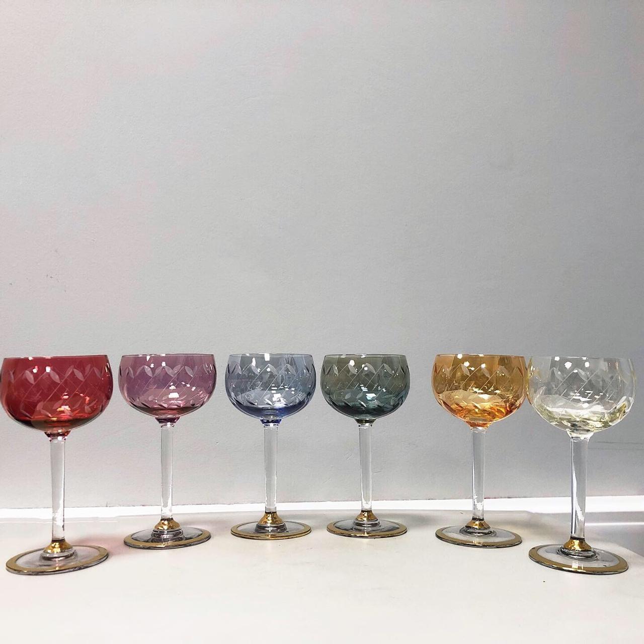 замок фужер франция. фужер история. хрустальные бокалы богемия ричардс. замок фужер. фужер крепость франция.