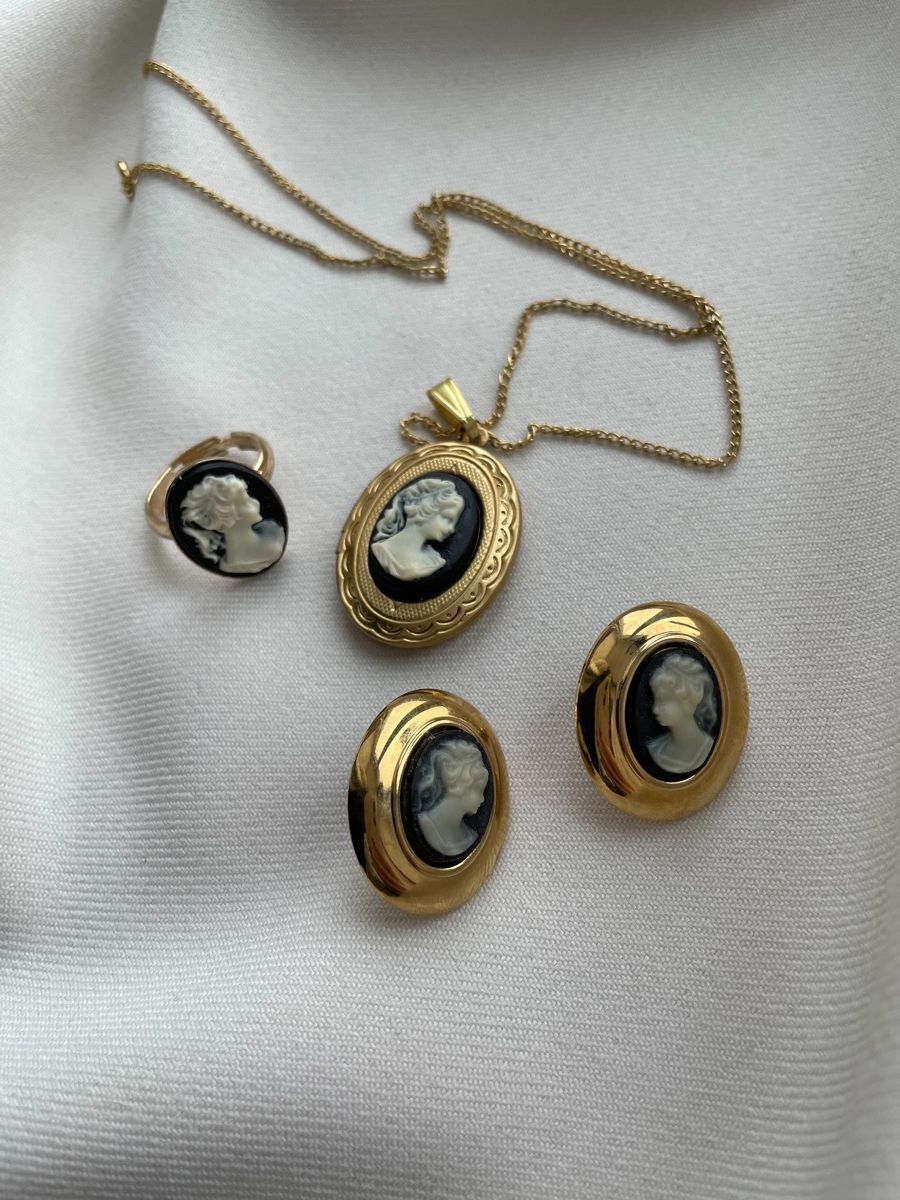 Винтажный сет "Камея": серьги, локет и кольцо купить по низким ценам в ...