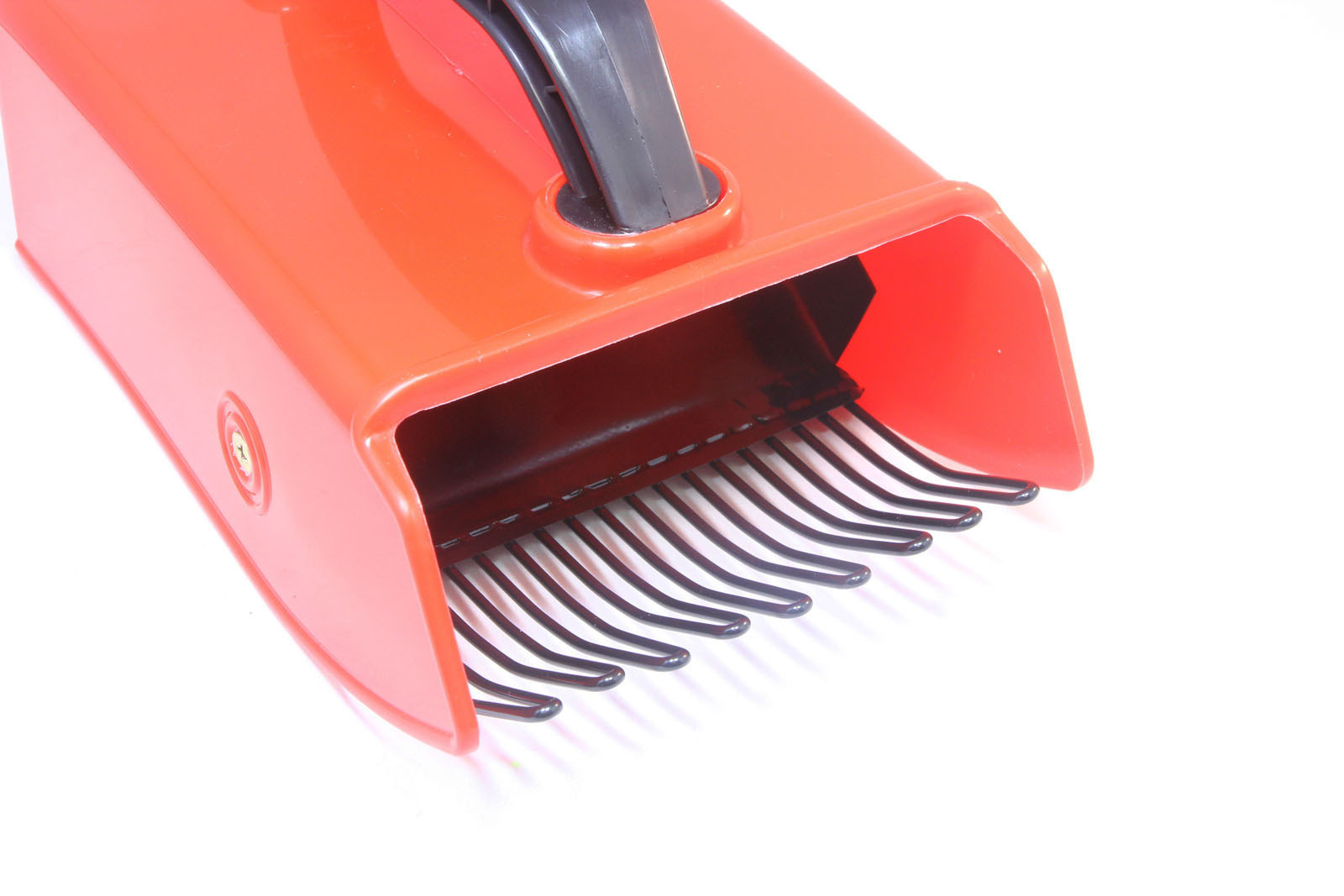 Плодосборник(комбайн) для сбора ягод basic, marjukka. Комбайн для сбора брусники финский. Комбайн для сбора ягод финский пм-140 marjukka. Финский совок плодосборник комбайн. Комбайн для сбора ягод "черника" №4.