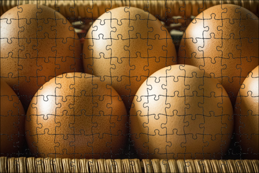 Купить 4 яйца. Четыре яйца. Яйца крупным планом. Яйца фото. Фото яиц куриных.
