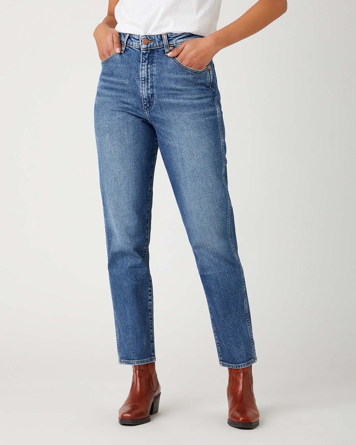 Джинсы Wrangler Mom Fit — купить в интернет-магазине OZON с быстрой ...