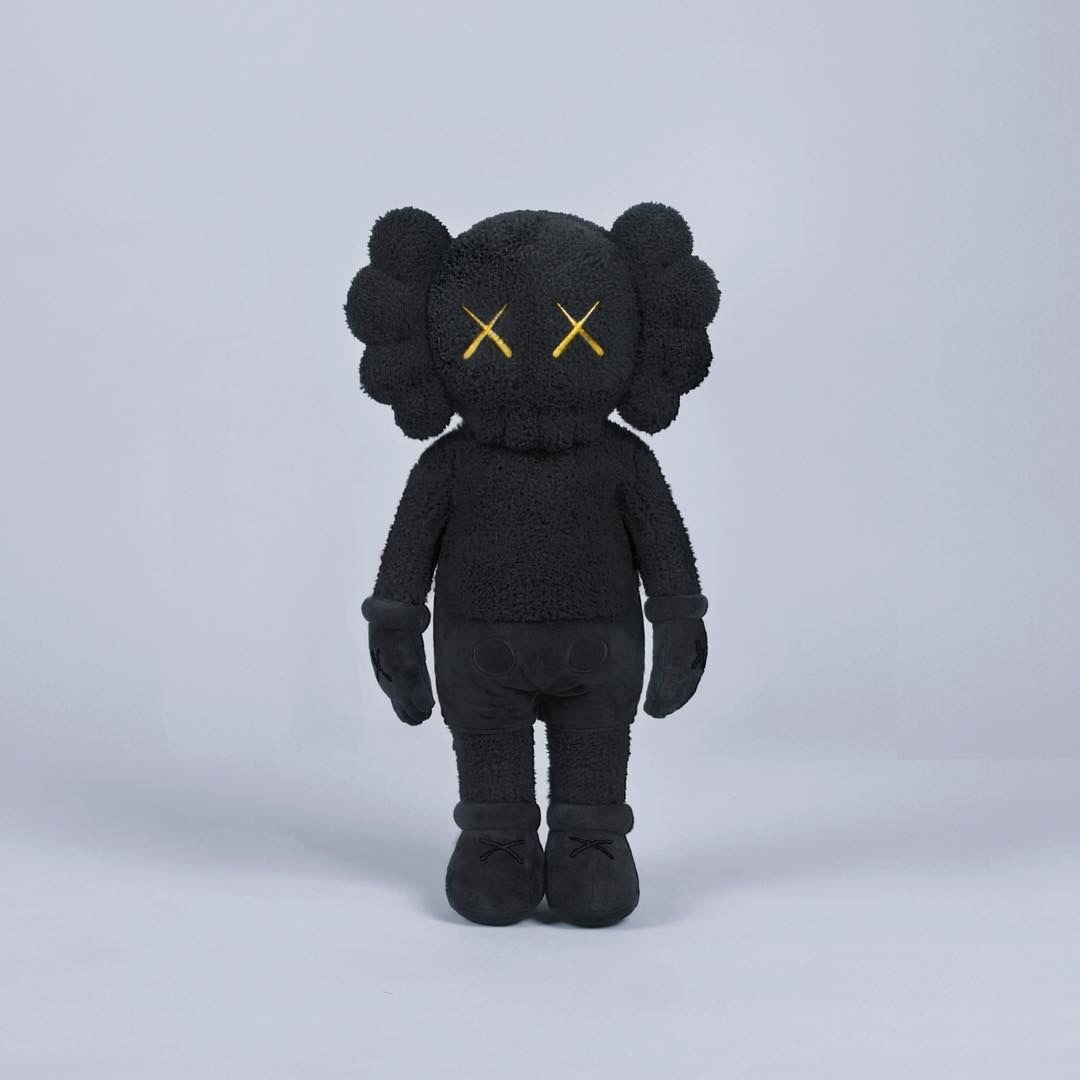 Kaws plush 2024