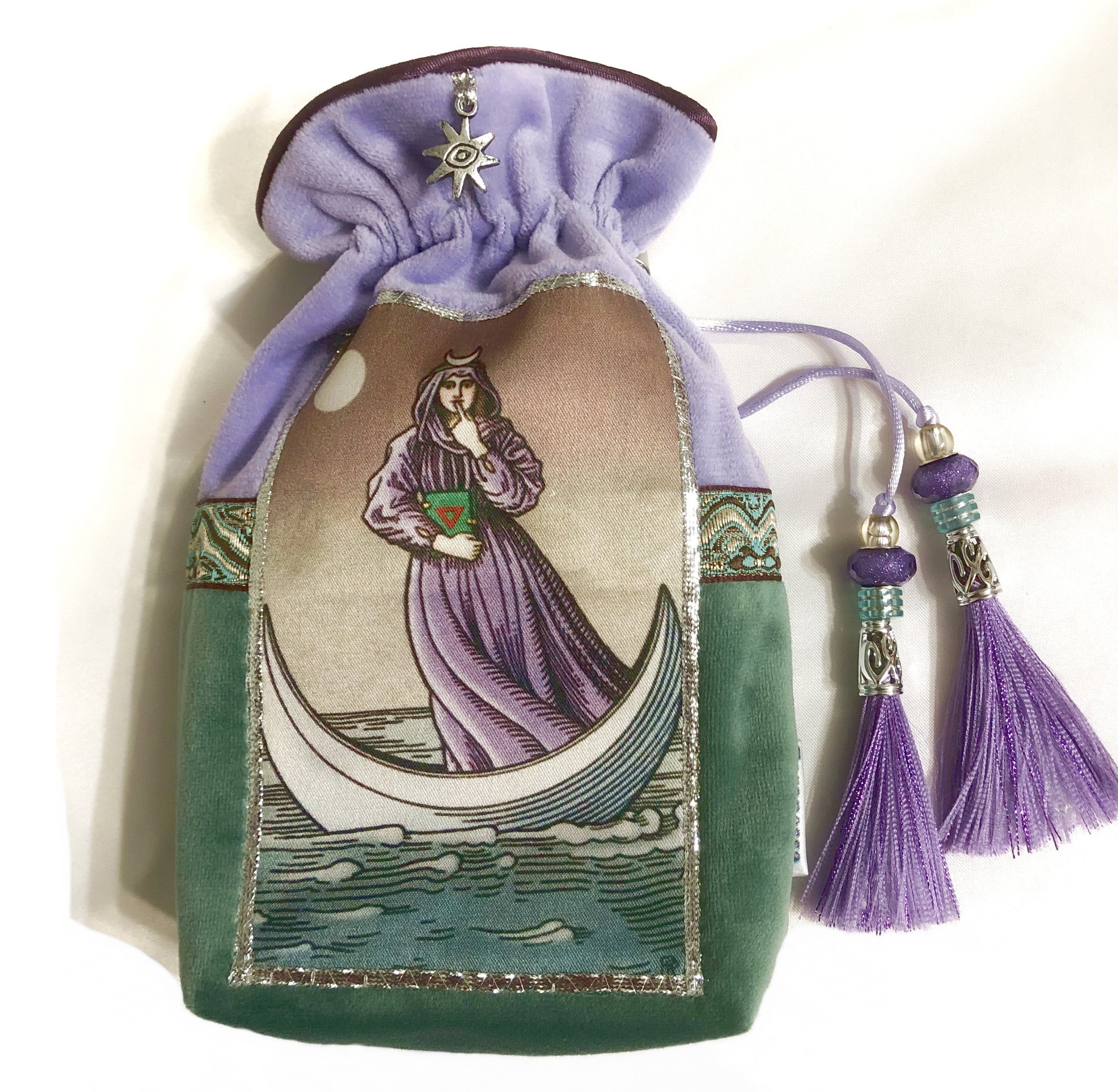 мешочек для таро. мешочек для таро. мешочек для карт таро своими руками. мешок для таро. вышивка на мешочке для рун.