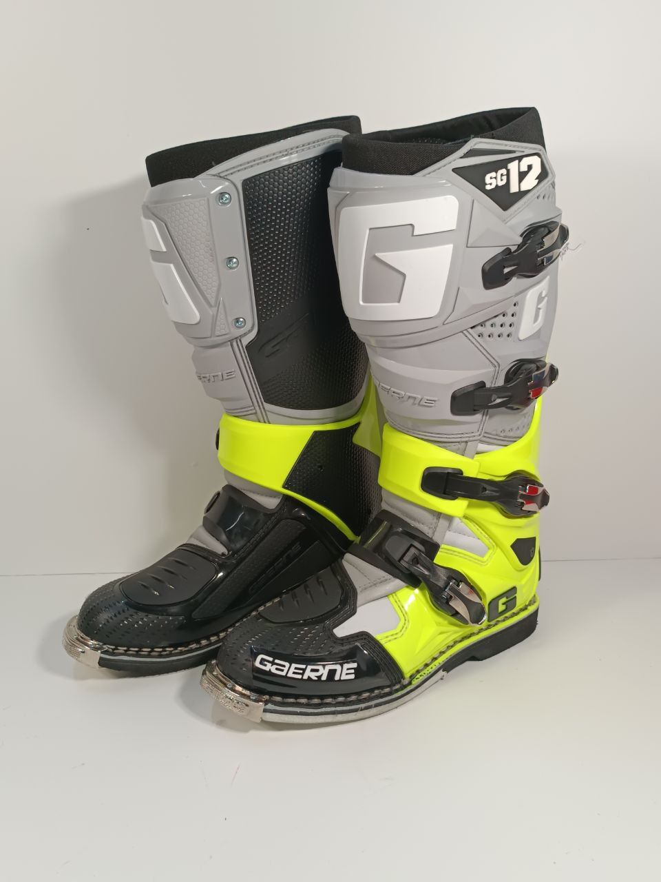 Мотоботы гаерне sg12. Gaerne sg12. модельный ряд мотобот gaerne sg 12. gaerne sg-12 белые.